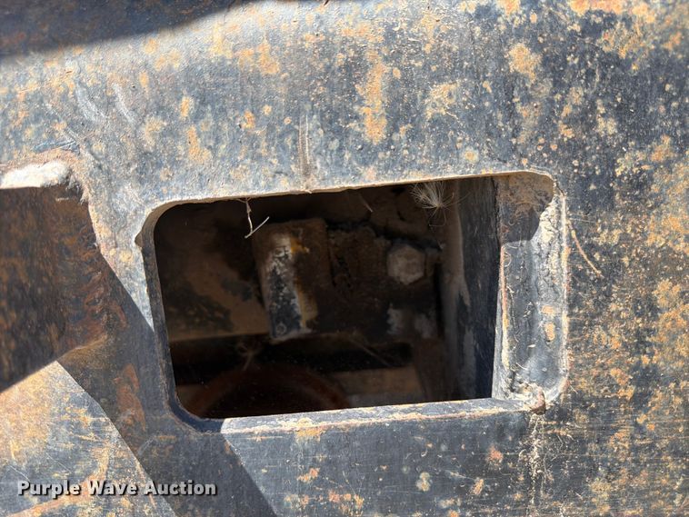 image for item FK4551 2001 Caterpillar 330B L excavator