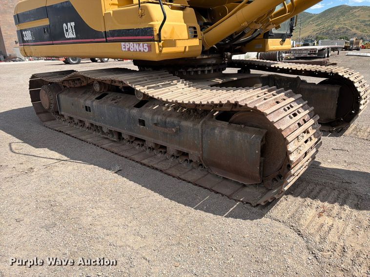 image for item FK4551 2001 Caterpillar 330B L excavator