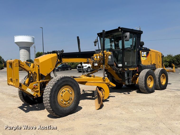 image for item FK4552 2019 Caterpillar 140AWD motor grader