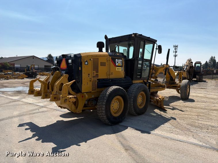 image for item FK4552 2019 Caterpillar 140AWD motor grader