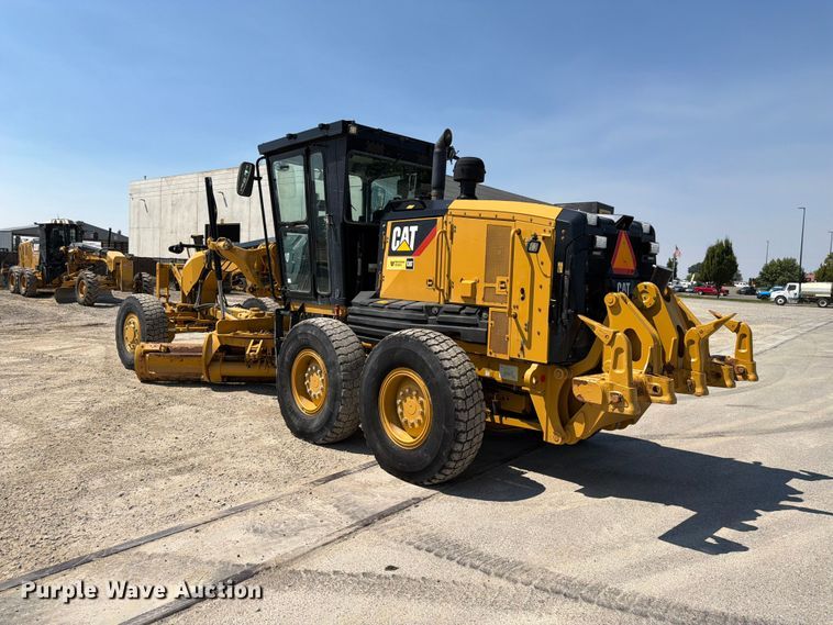 image for item FK4552 2019 Caterpillar 140AWD motor grader