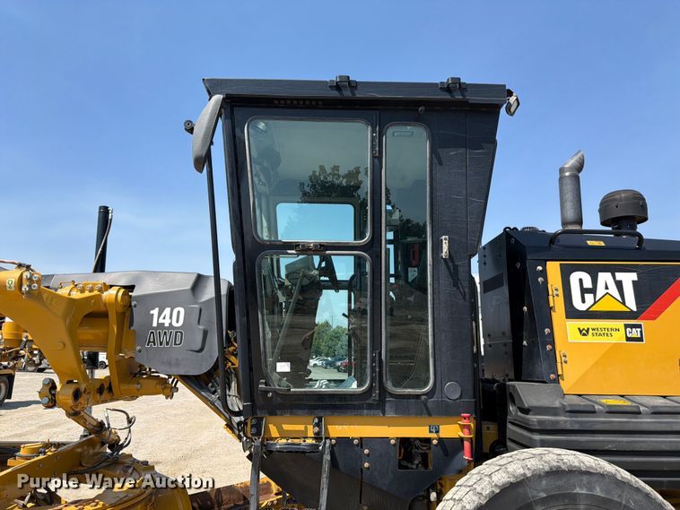 image for item FK4552 2019 Caterpillar 140AWD motor grader