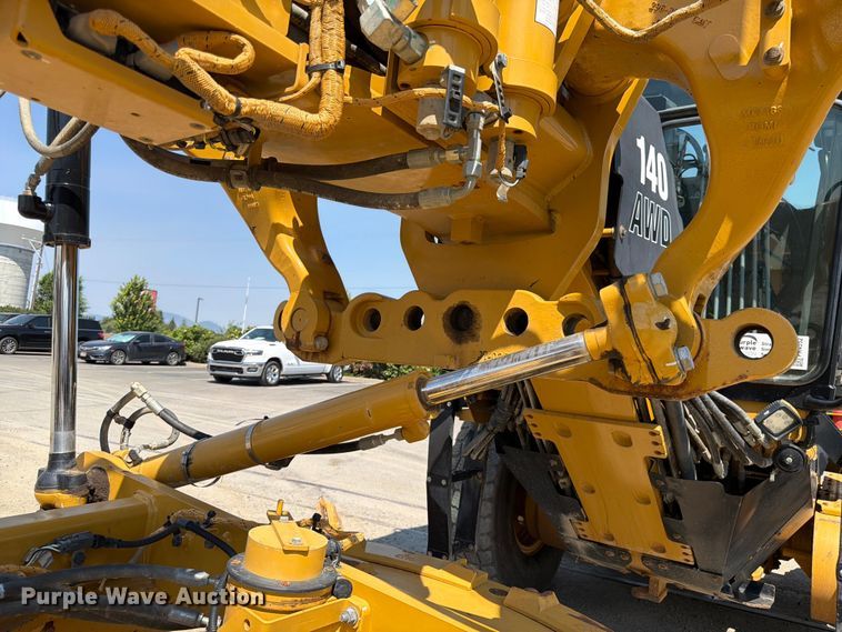 image for item FK4552 2019 Caterpillar 140AWD motor grader
