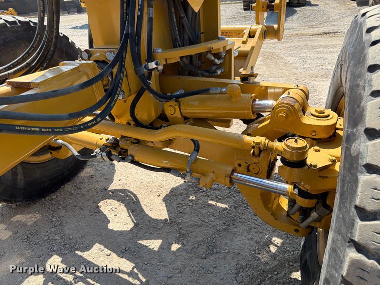 image for item FK4552 2019 Caterpillar 140AWD motor grader
