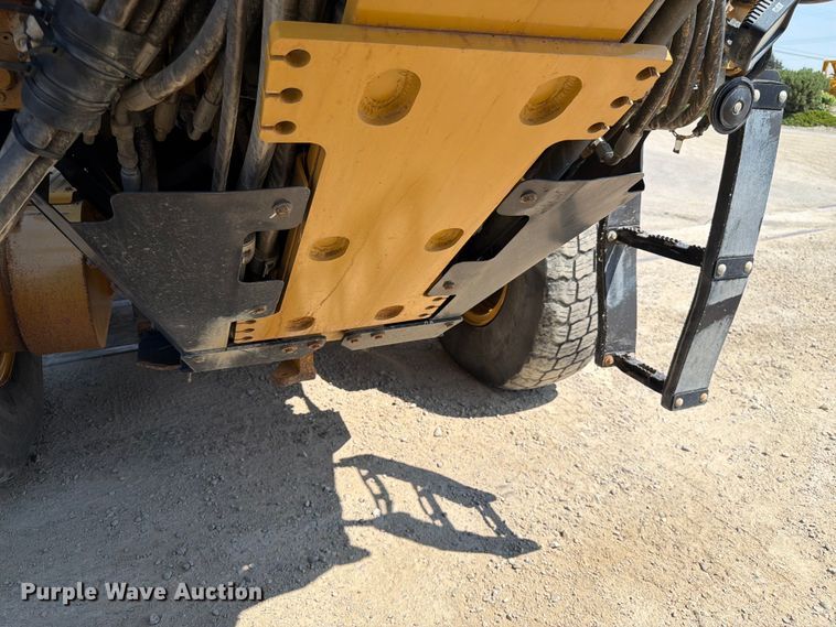 image for item FK4552 2019 Caterpillar 140AWD motor grader