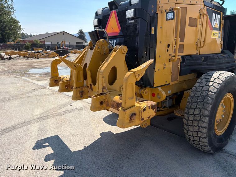 image for item FK4552 2019 Caterpillar 140AWD motor grader