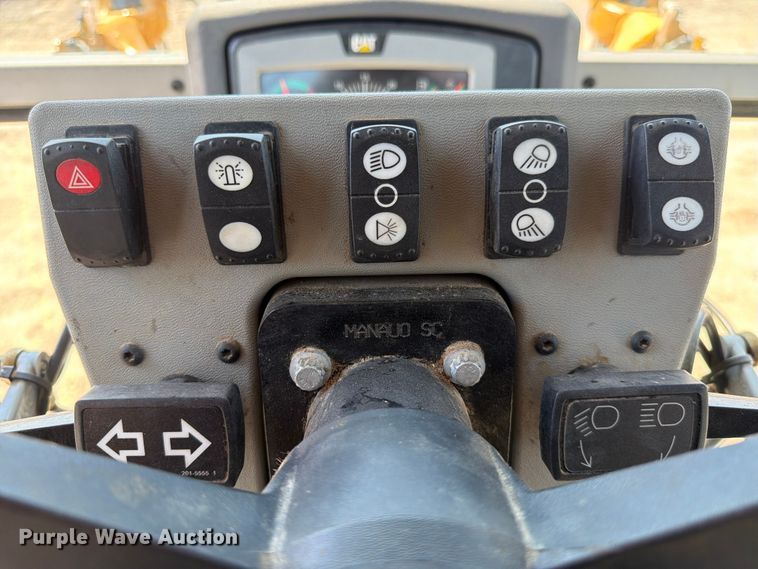 image for item FK4552 2019 Caterpillar 140AWD motor grader