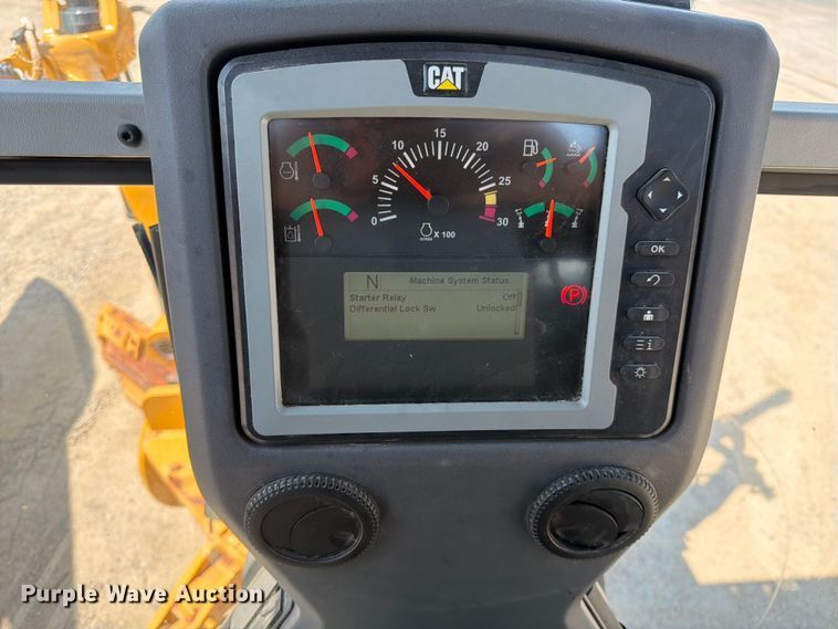 image for item FK4552 2019 Caterpillar 140AWD motor grader