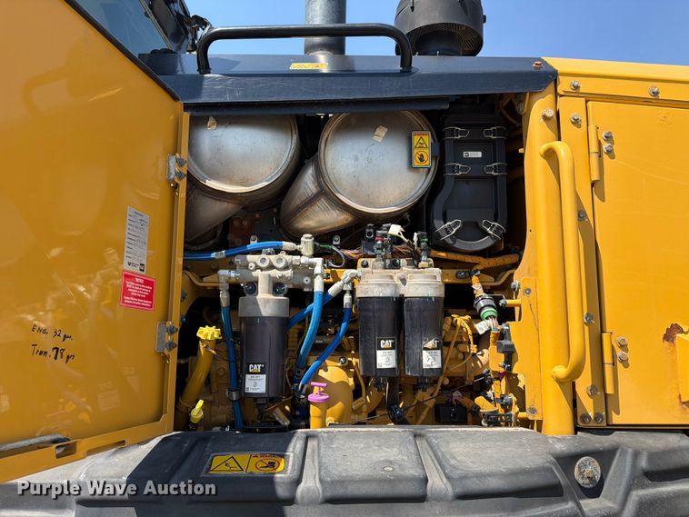 image for item FK4552 2019 Caterpillar 140AWD motor grader