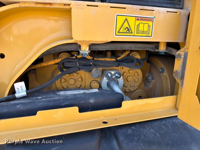 image for item FK4552 2019 Caterpillar 140AWD motor grader