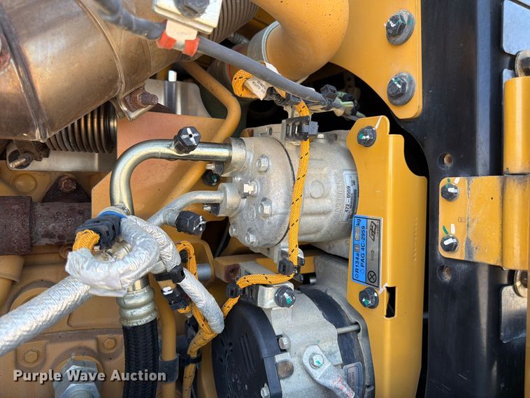 image for item FK4552 2019 Caterpillar 140AWD motor grader