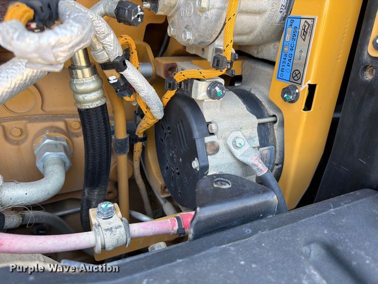 image for item FK4552 2019 Caterpillar 140AWD motor grader