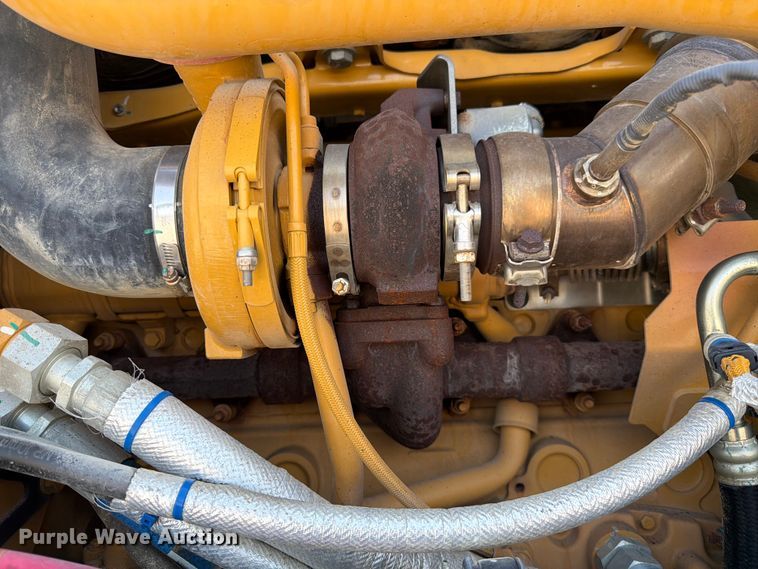image for item FK4552 2019 Caterpillar 140AWD motor grader