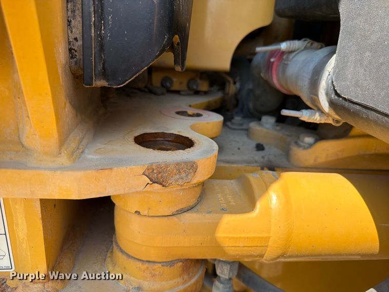 image for item FK4552 2019 Caterpillar 140AWD motor grader