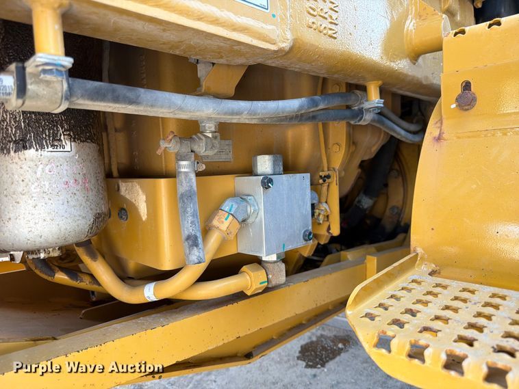 image for item FK4552 2019 Caterpillar 140AWD motor grader
