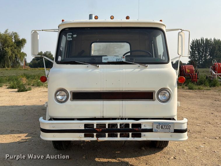 image for item FK4554 1971 International CO F1950 A tank truck