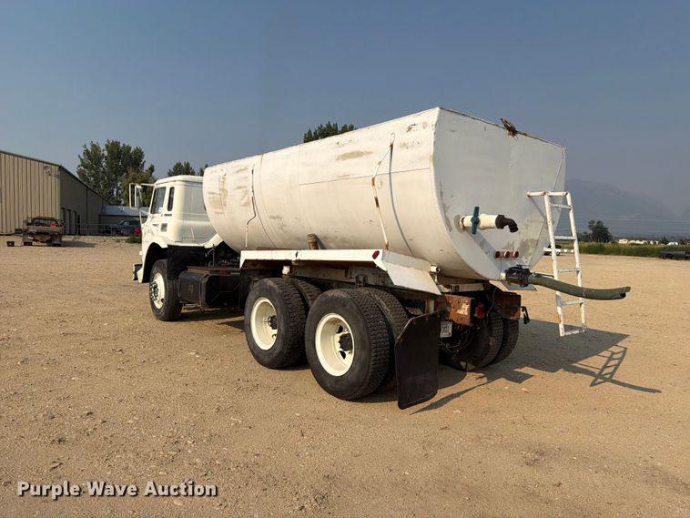 image for item FK4554 1971 International CO F1950 A tank truck