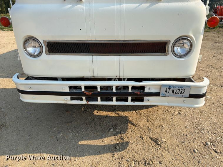 image for item FK4554 1971 International CO F1950 A tank truck