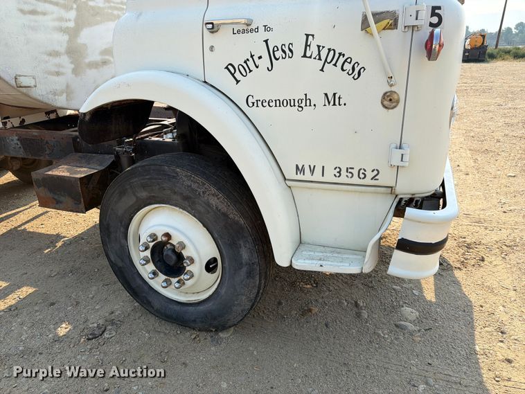 image for item FK4554 1971 International CO F1950 A tank truck