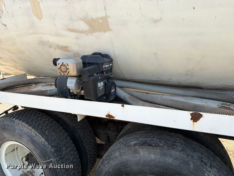 image for item FK4554 1971 International CO F1950 A tank truck