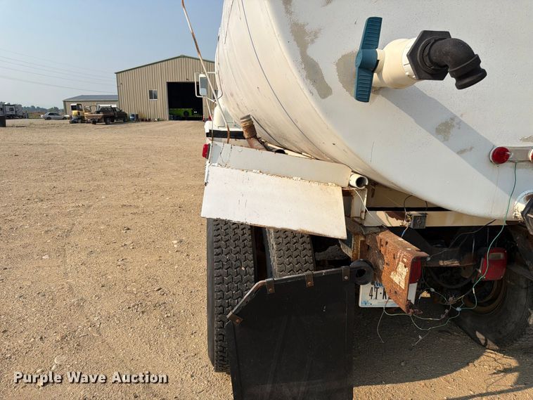 image for item FK4554 1971 International CO F1950 A tank truck