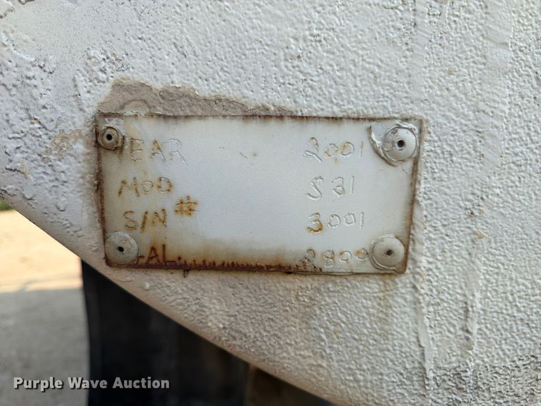 image for item FK4554 1971 International CO F1950 A tank truck