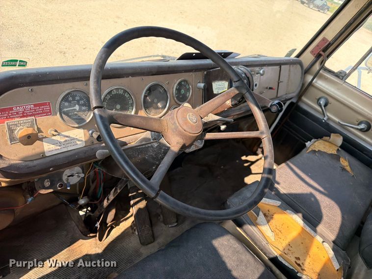 image for item FK4554 1971 International CO F1950 A tank truck