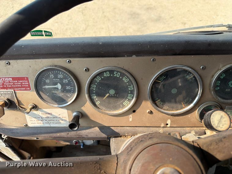 image for item FK4554 1971 International CO F1950 A tank truck