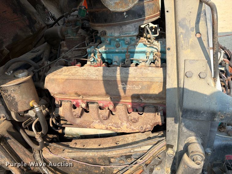 image for item FK4554 1971 International CO F1950 A tank truck