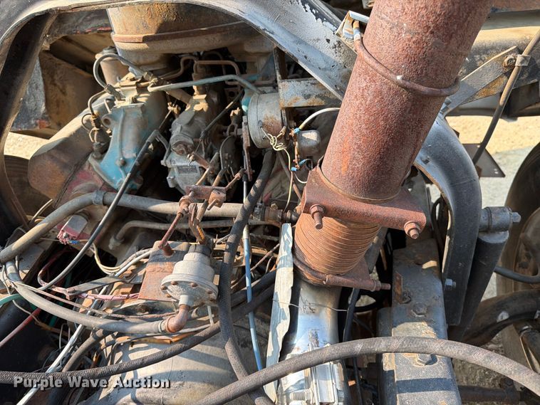 image for item FK4554 1971 International CO F1950 A tank truck