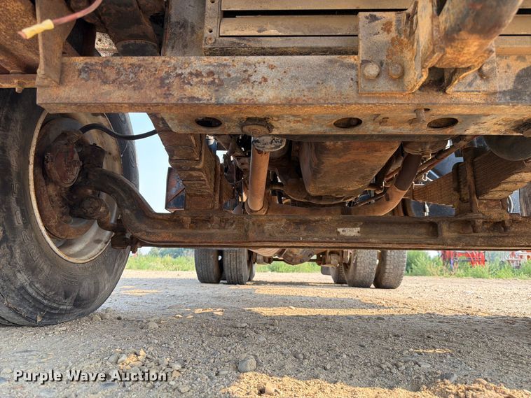image for item FK4554 1971 International CO F1950 A tank truck