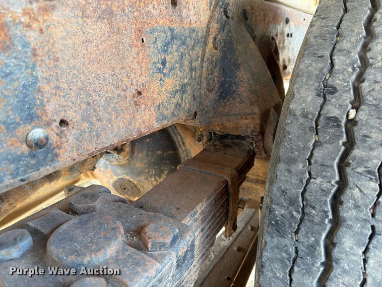 image for item FK4554 1971 International CO F1950 A tank truck