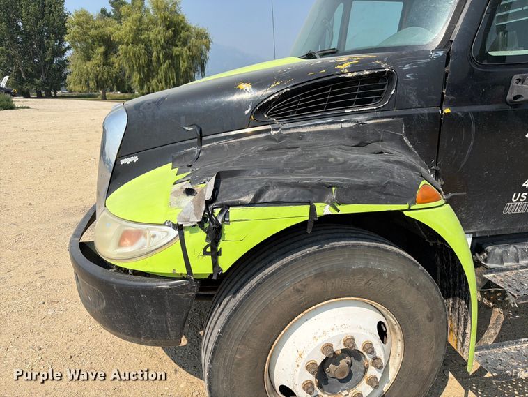 image for item FK4555 2007 International 4300 vacuum truck