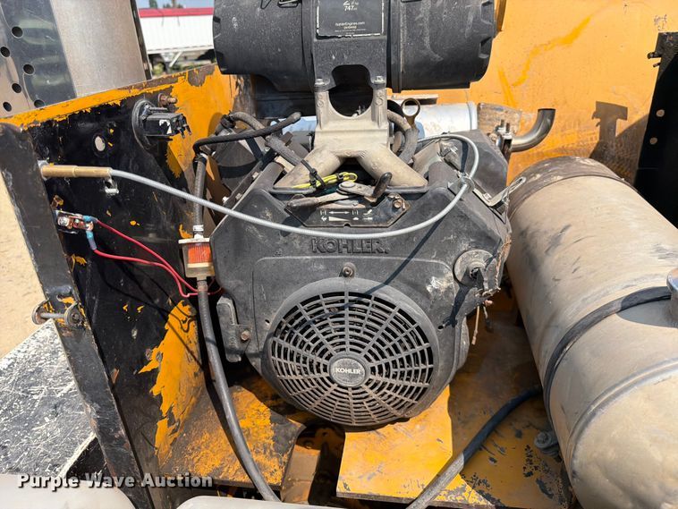 image for item FK4555 2007 International 4300 vacuum truck