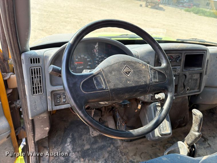image for item FK4555 2007 International 4300 vacuum truck