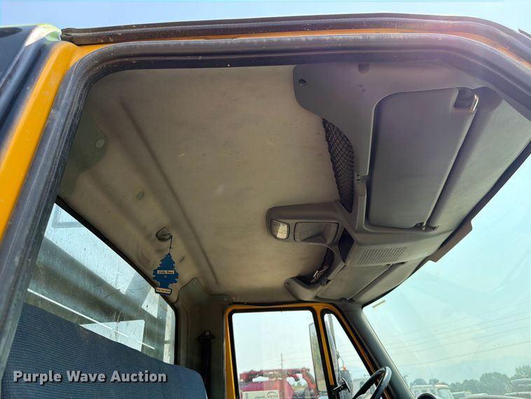 image for item FK4555 2007 International 4300 vacuum truck