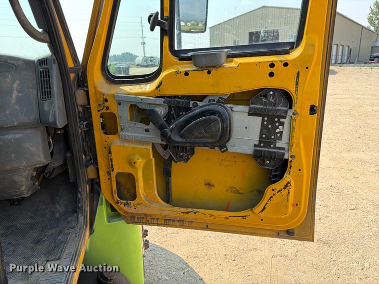 image for item FK4555 2007 International 4300 vacuum truck