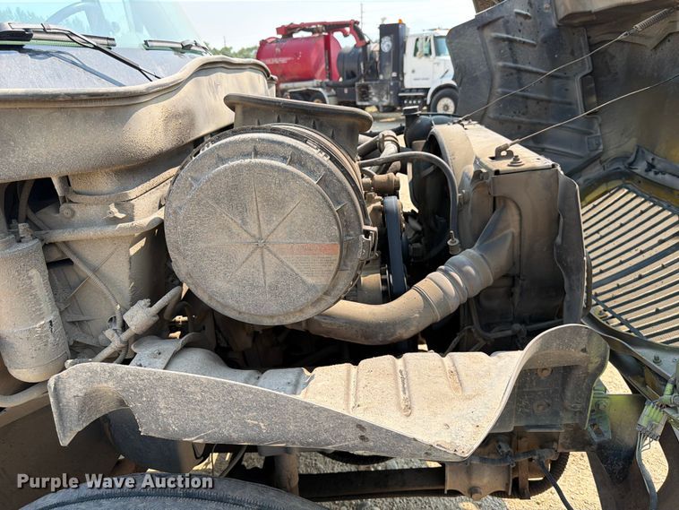 image for item FK4555 2007 International 4300 vacuum truck