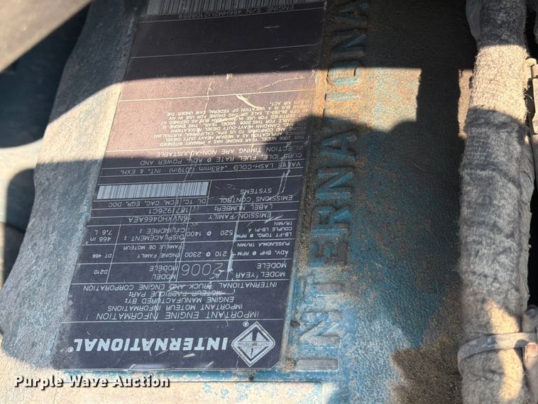 image for item FK4555 2007 International 4300 vacuum truck