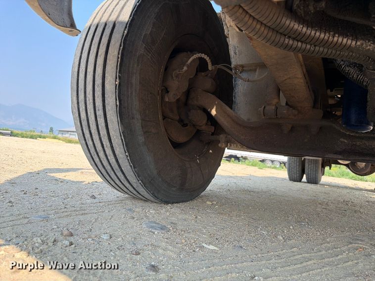 image for item FK4555 2007 International 4300 vacuum truck