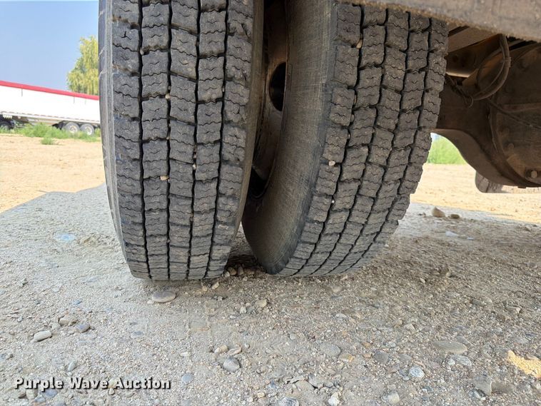 image for item FK4555 2007 International 4300 vacuum truck