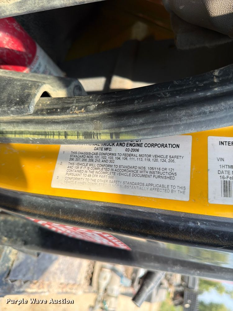 image for item FK4555 2007 International 4300 vacuum truck