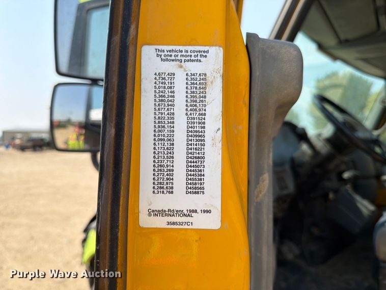 image for item FK4555 2007 International 4300 vacuum truck