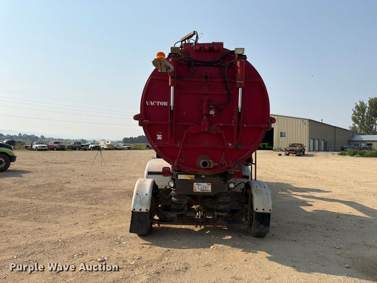 image for item FK4556 1999 Volvo WG vacuum truck