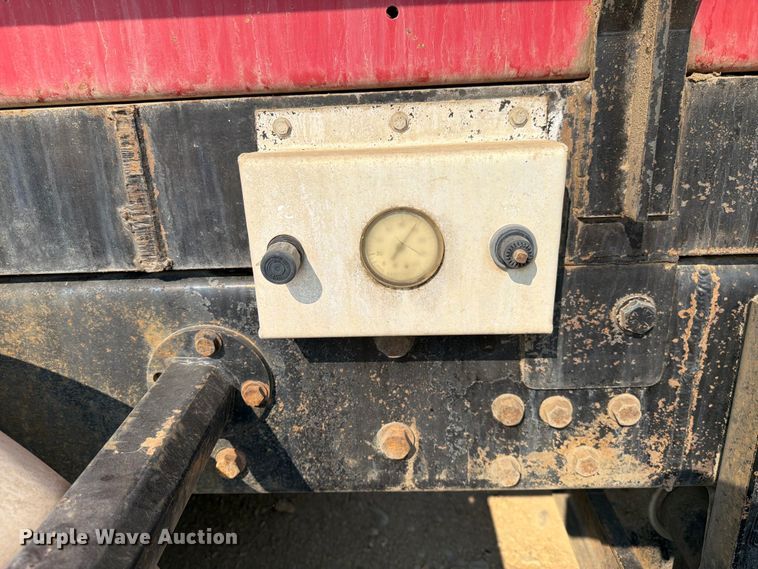 image for item FK4556 1999 Volvo WG vacuum truck