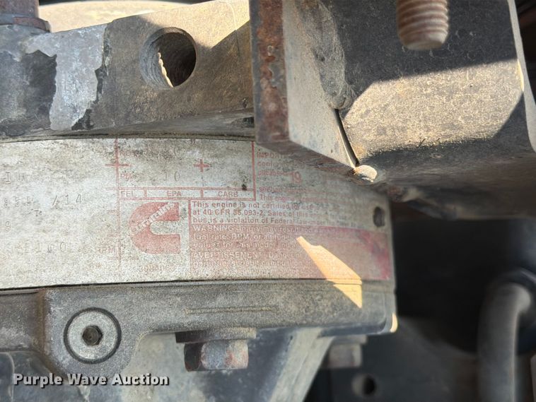 image for item FK4556 1999 Volvo WG vacuum truck
