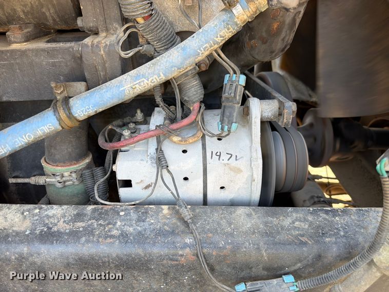image for item FK4556 1999 Volvo WG vacuum truck