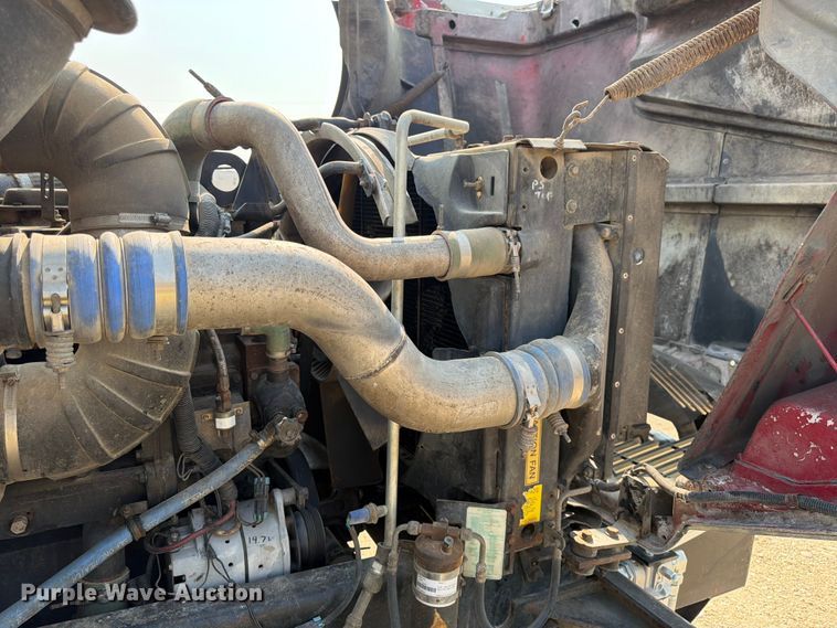 image for item FK4556 1999 Volvo WG vacuum truck