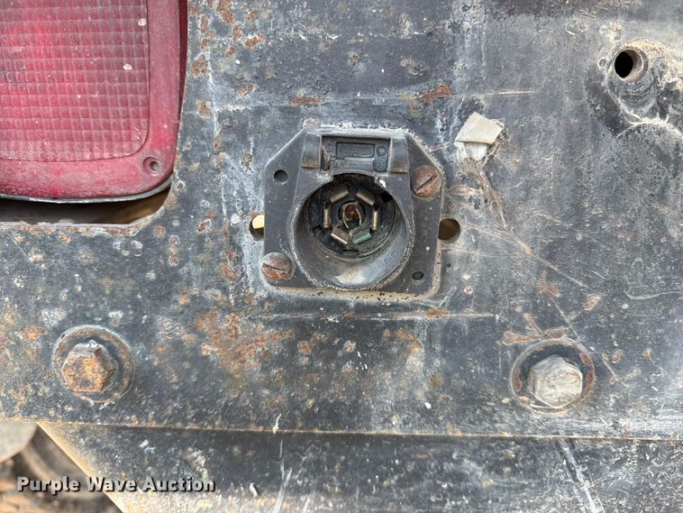 image for item FK4557 2000 Ford F750 Super Duty dump truck
