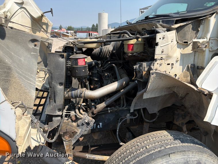 image for item FK4557 2000 Ford F750 Super Duty dump truck